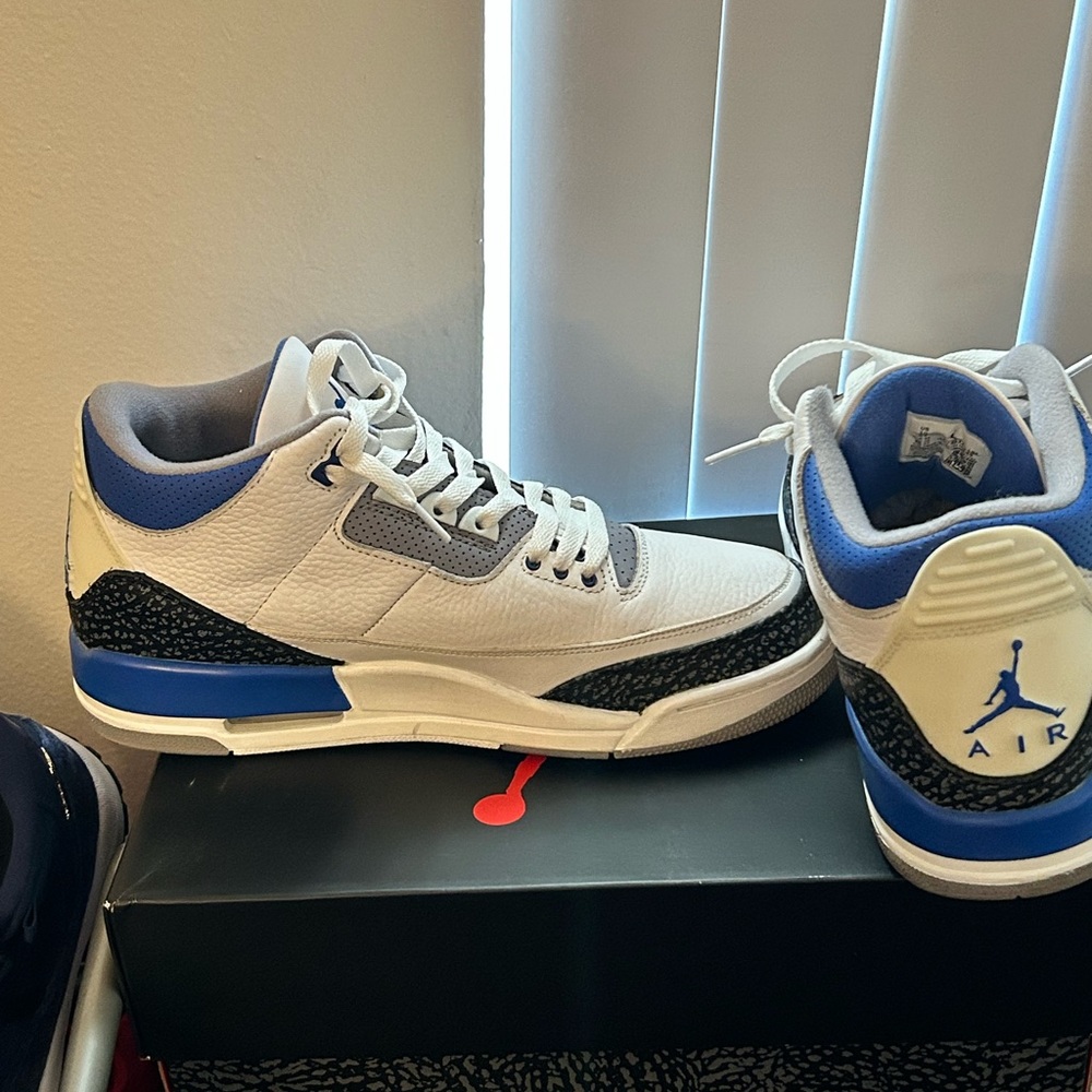 Jordan 3 - Picture 2 of 5